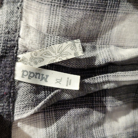 Flannel womens top - Picture 2 of 4